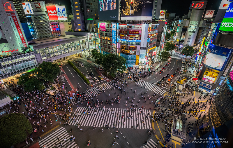 Shibuya Crossing. Tokyo, Japan