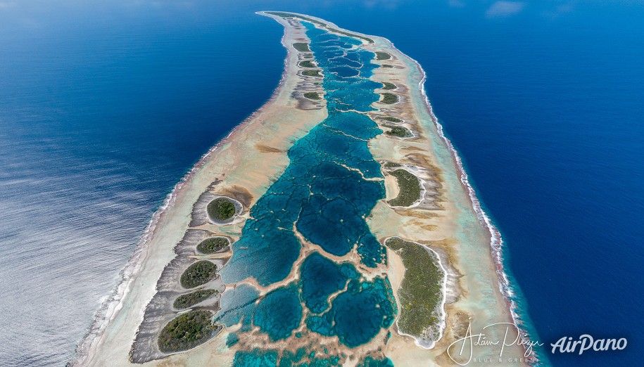 Caroline Atoll. Kiribati