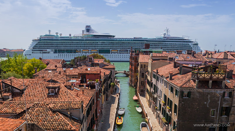 Cruise liner in Venice