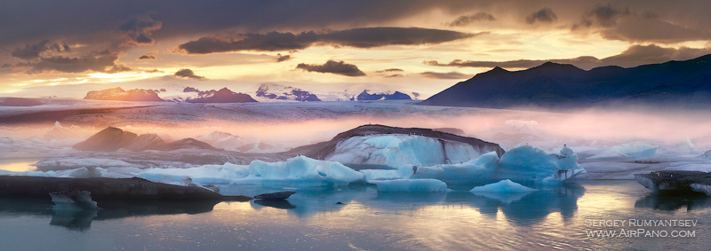 Jokulsarlon glacial lagoon, Iceland