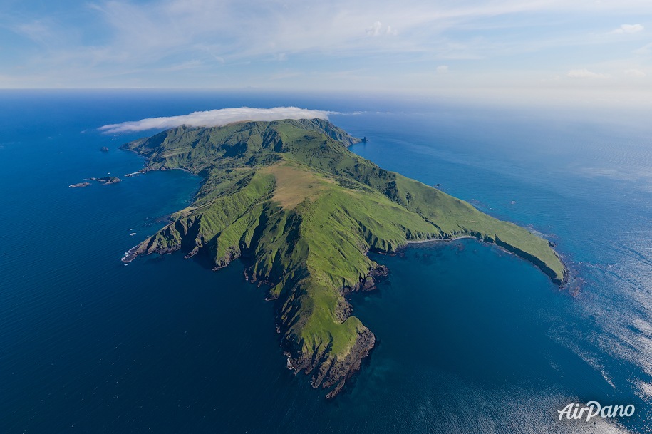 Moneron from the North