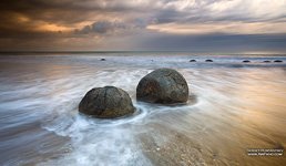 Moeraki boulders #2