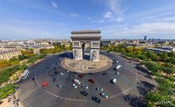 Arc de Triomphe from the altitude of 40 meters