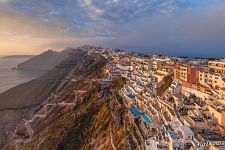 Fira. City at the top of the caldera