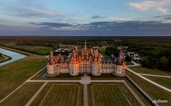 Château de Chambord at sunset