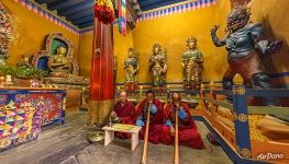 Puja in the Thangbi Lhakhang