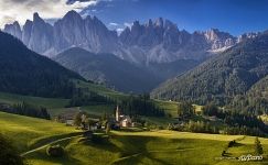 Church of St. Magdalena, Dolomites