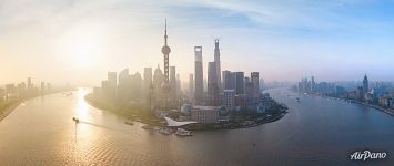 City view from the Bund quay