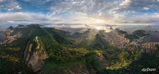 Christ the Redeemer Statue. Rio de Janeiro, Brazil