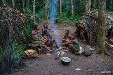 Above Baka people, Cameroon Above Baka people, Cameroon