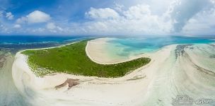 Grand Île, Cosmoledo Atoll