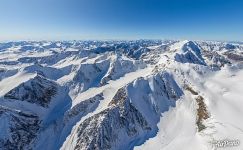 Near Bolshoi Aktry glacier