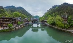 Bridge above Tuojiang River