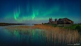 Northern lights above Kizhi Northern lights above Kizhi
